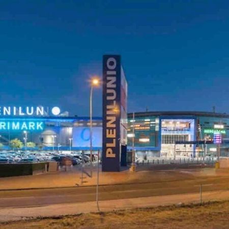 P4 Madrid Airport, Estadio Civitas, Ifema, Barajas Y Rejas Ngoại thất bức ảnh