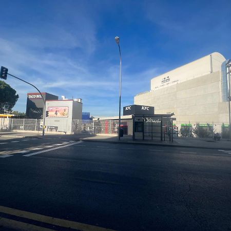 P4 Madrid Airport, Estadio Civitas, Ifema, Barajas Y Rejas Ngoại thất bức ảnh